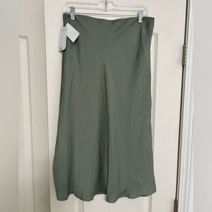 Green Dune Silk Skirt NEW